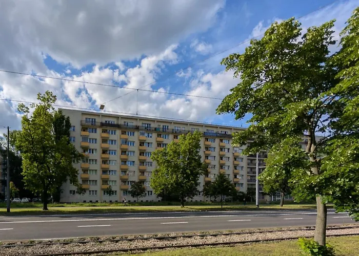 Green Avenue Apartments B
